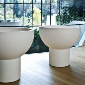 Primavera Sculptural Planter