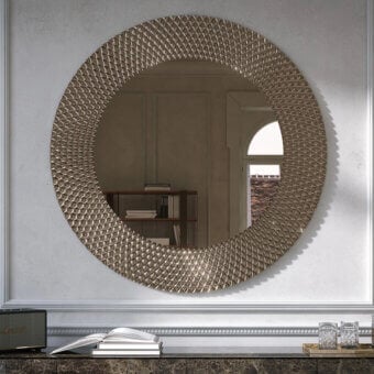 Pitti Mirror