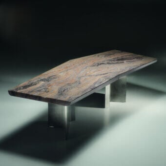 Elegant Visionnaire Catskill table with polished marble tabletop swirling veins brown beige grey cream on silver‑grey metal base and supports