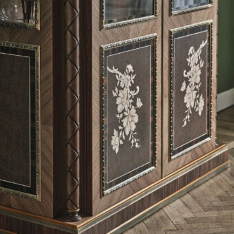 1371 Bar Cabinet
