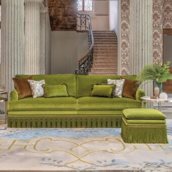 25-1001 Sofa