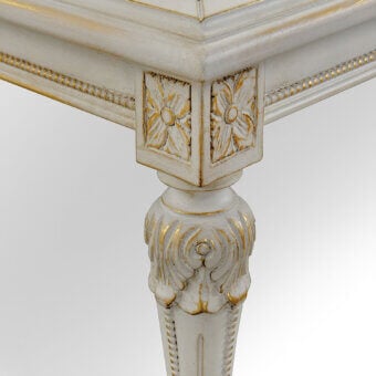 25-1005 Coffee Table