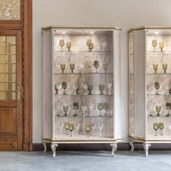 25-1016 Bar Cabinet
