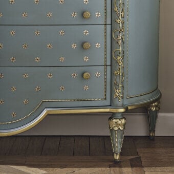 3712 Chest of Drawers