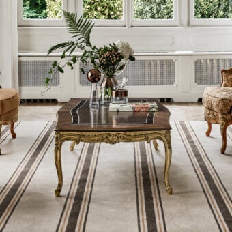 4998 Coffee Table