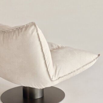 Dock Swivel Lounge Chair