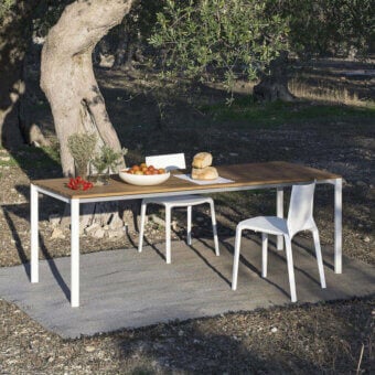 Be-Easy Slatted Outdoor Table