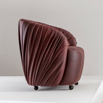 Drapé Club Chair