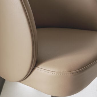 LV 101 Armchair