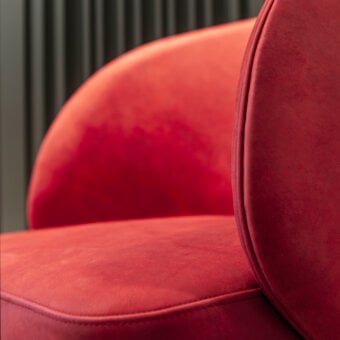 LV 101 Lounge Chair