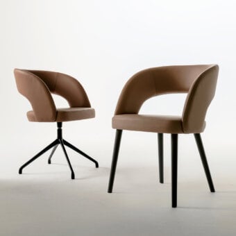 LV 102 Armchair