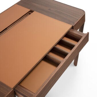 Beo Writing Desk
