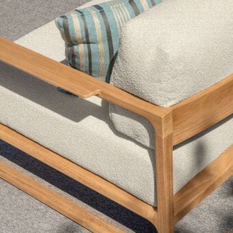 Thea Lounge Chair