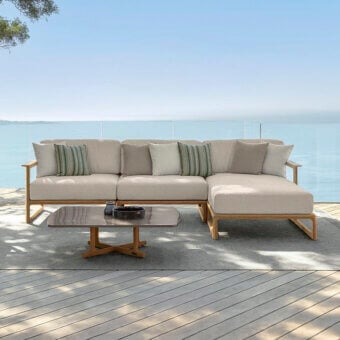Thea Sectional