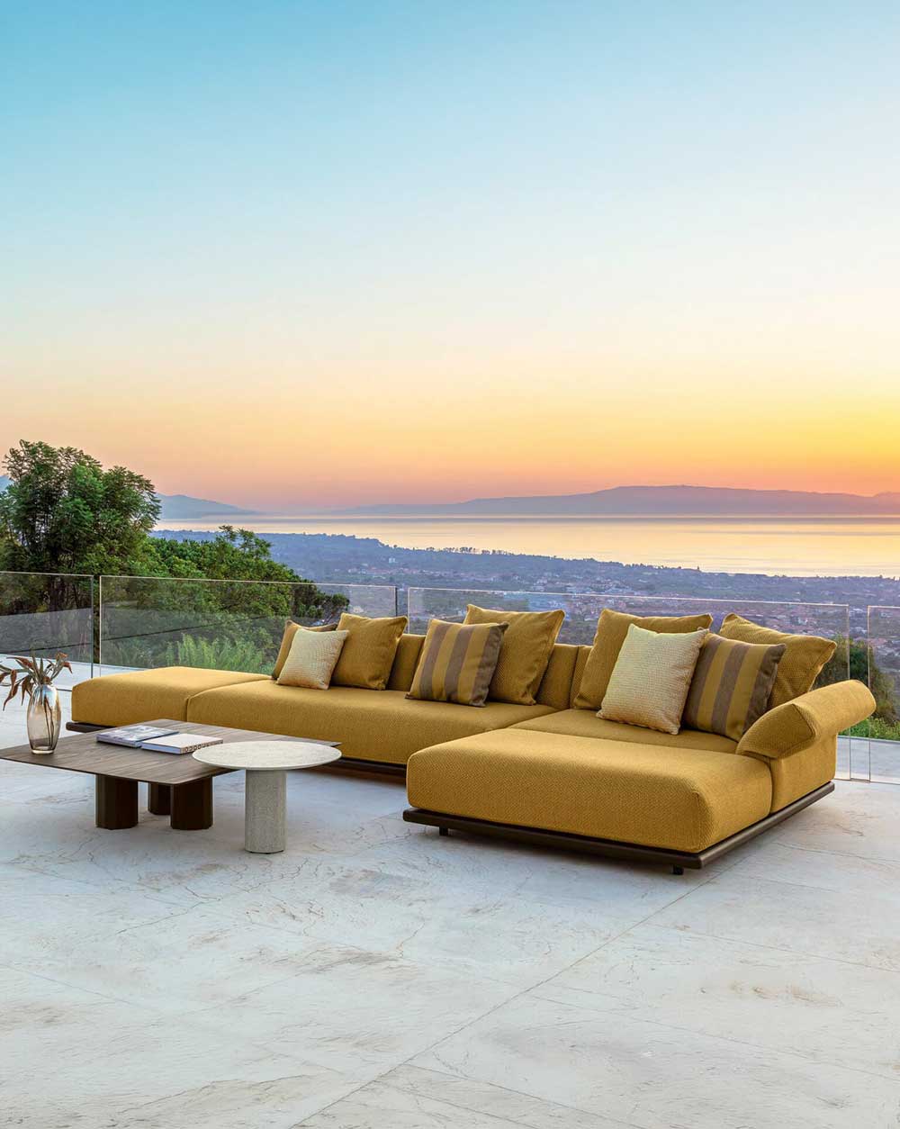 Cassoni – Luxury Furniture and Lighting