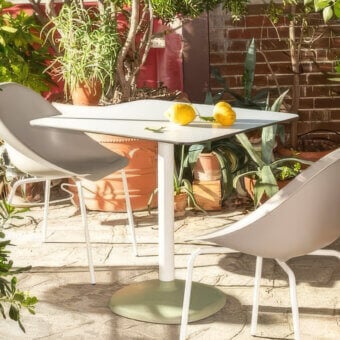 B-Line Fonda Outdoor Coffee Table