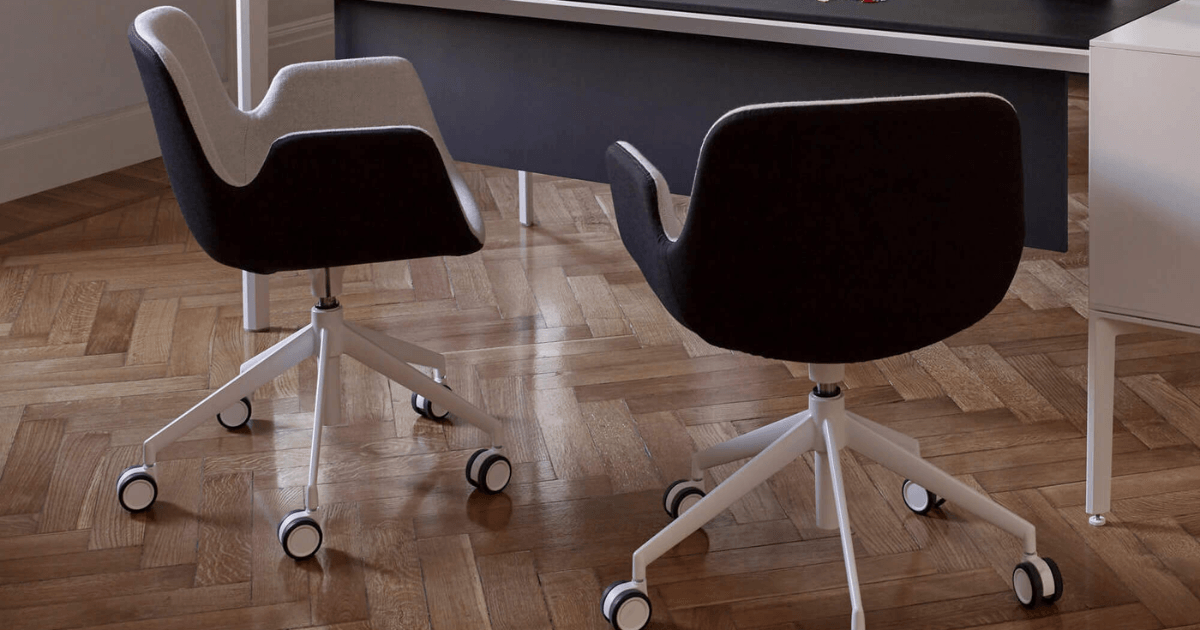 Pass Office Armchair by Lapalma