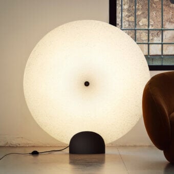 Luxury Miniforms Rificolona floor lamp in recycled polyethylene with matte speckled finish and black central fastener