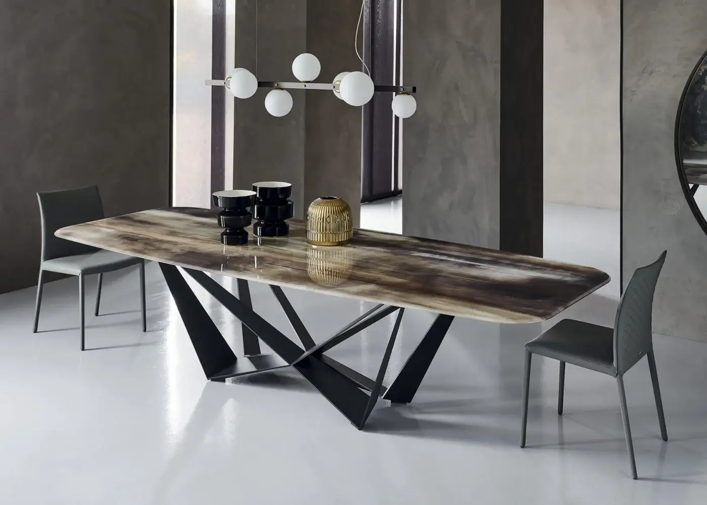 Exceptional Cattelan Italia Skorpio table with graphite embossed lacquered steel and extra-clear bevelled glass tabletop in brown, gray, and cream tones