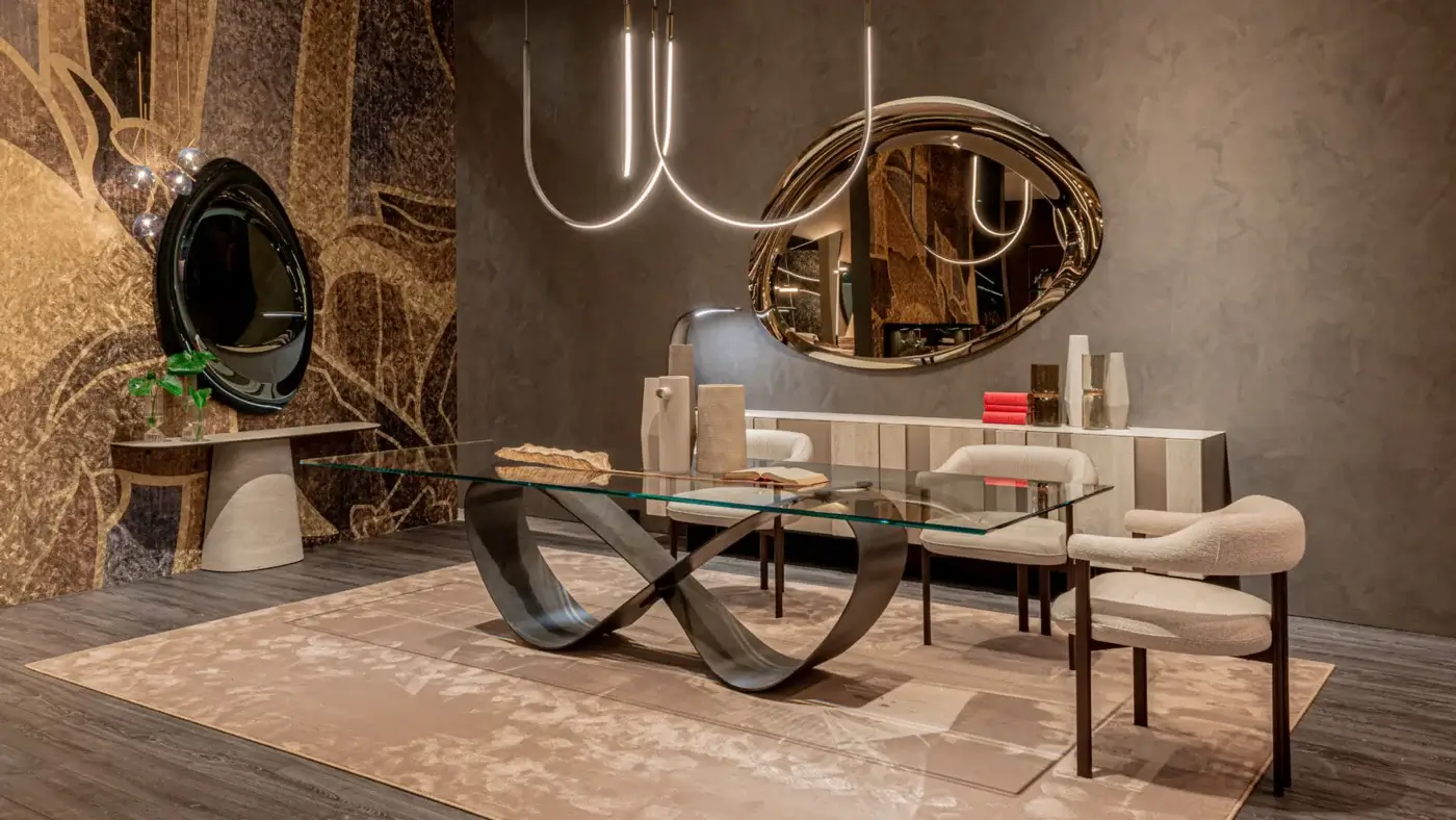 Exclusive Cattelan Italia Ascot mirror with organically shaped silhouette and bronze or gold frame finish