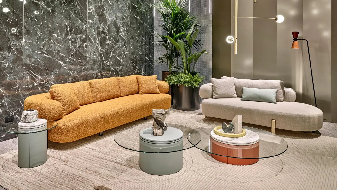 Distinguished Turri Roma side table with rounded lines, cylindrical leather base and cantilevered crystal top with marble accent