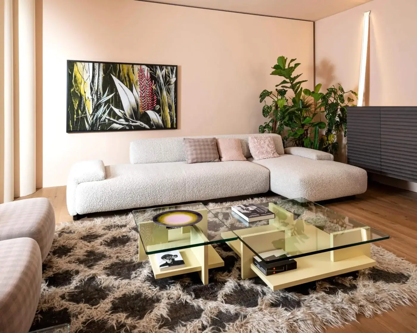 Superior Moroso Loveland sectional with ash wood feet, plush upholstery and smooth cold injected polyurethane armrests crafted in Italy