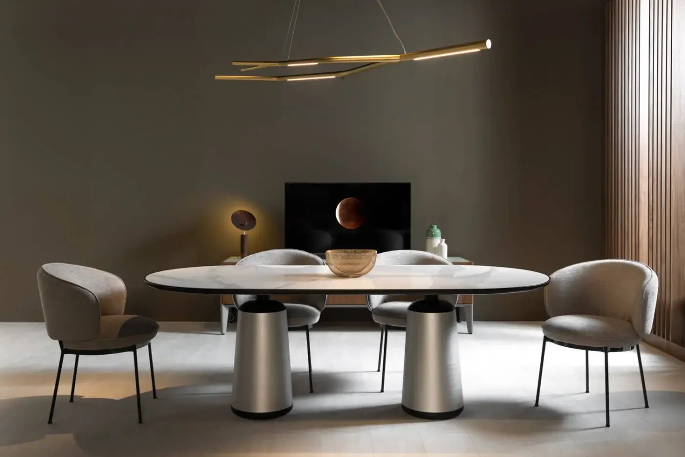 Avant-garde Horm Aira suspension lamp with a gold painted brass frame and branched linear form emitting integrated LED lighting