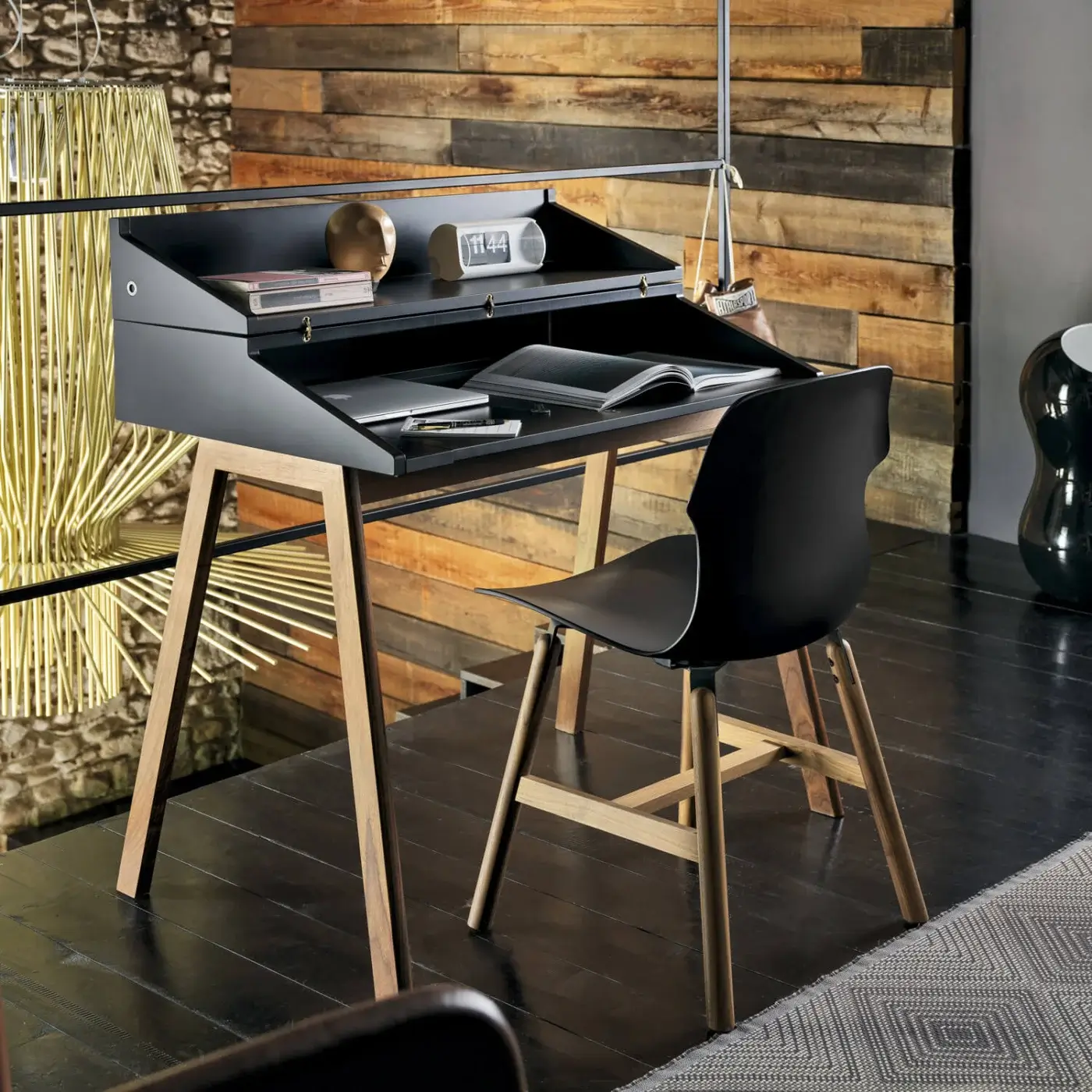 Elegant Horm Bureau desk with a black matt lacquered MDF writing surface and light-toned solid wood legs built with a dark metal frame