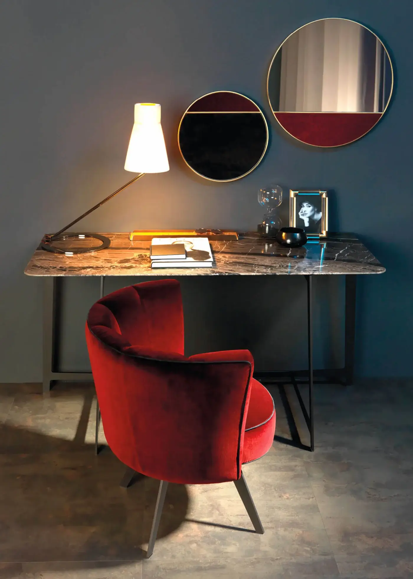 Elegant Borzalino B195 desk with inclined dark brown and gray marble top and dark matte metal base