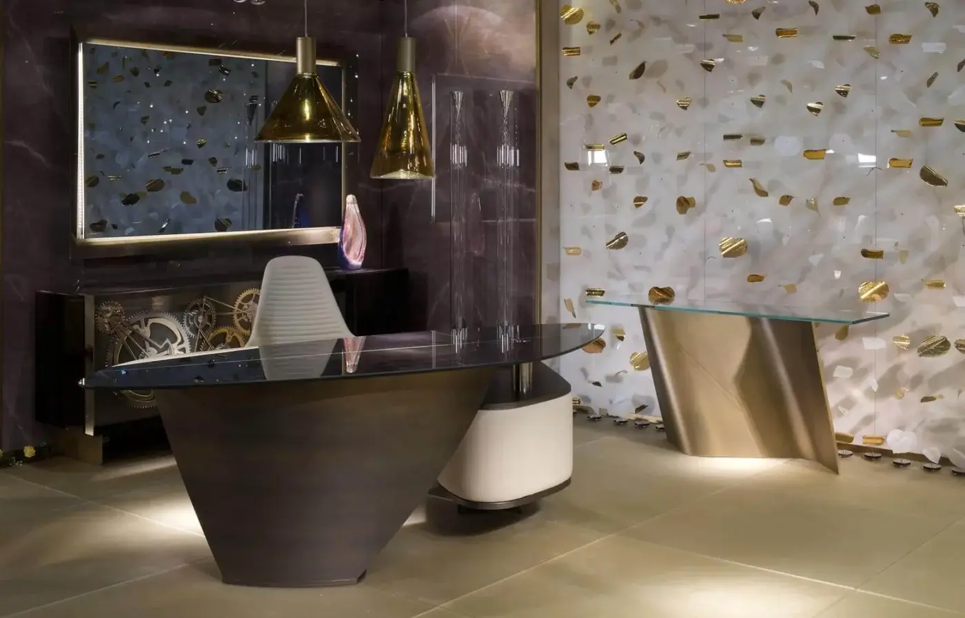 Exclusive Reflex Esse console with a curved base in bronze-finished extra clear glass and polished glass top