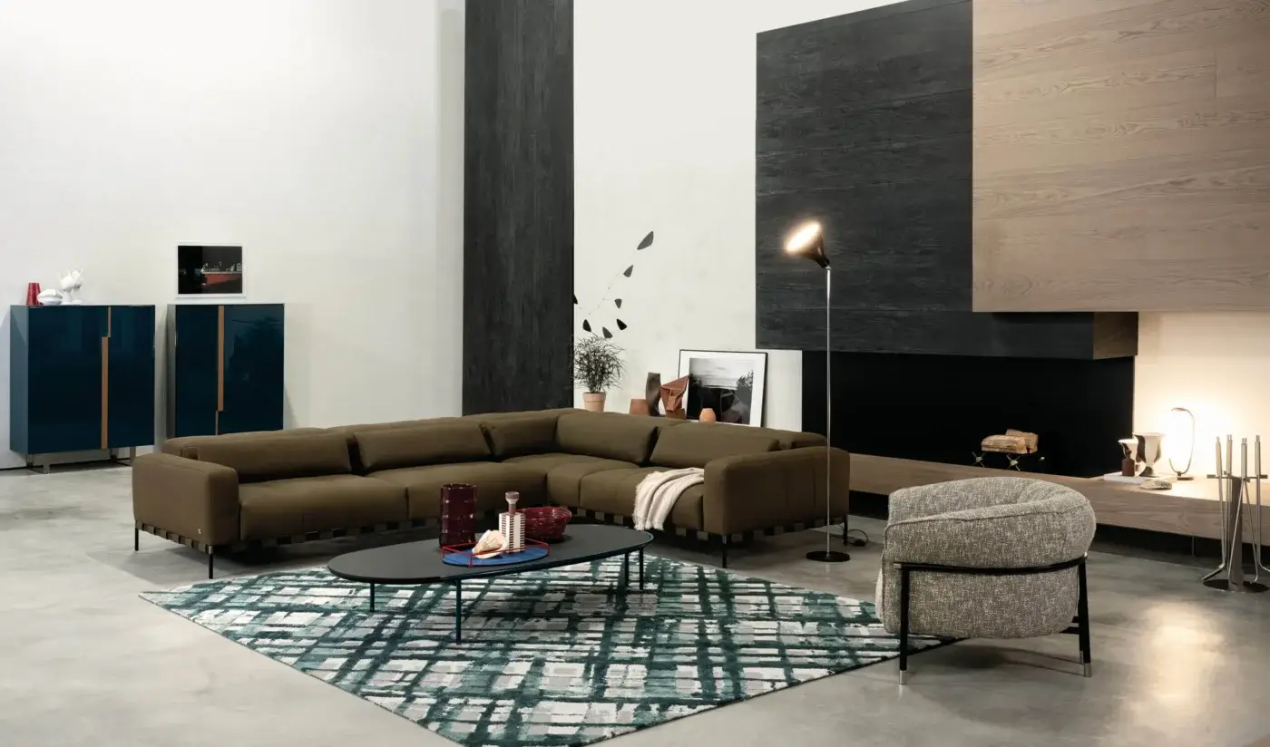 Exceptional Cierre1972 Oscar sectional with consistent brown textile upholstery and chromed metal base