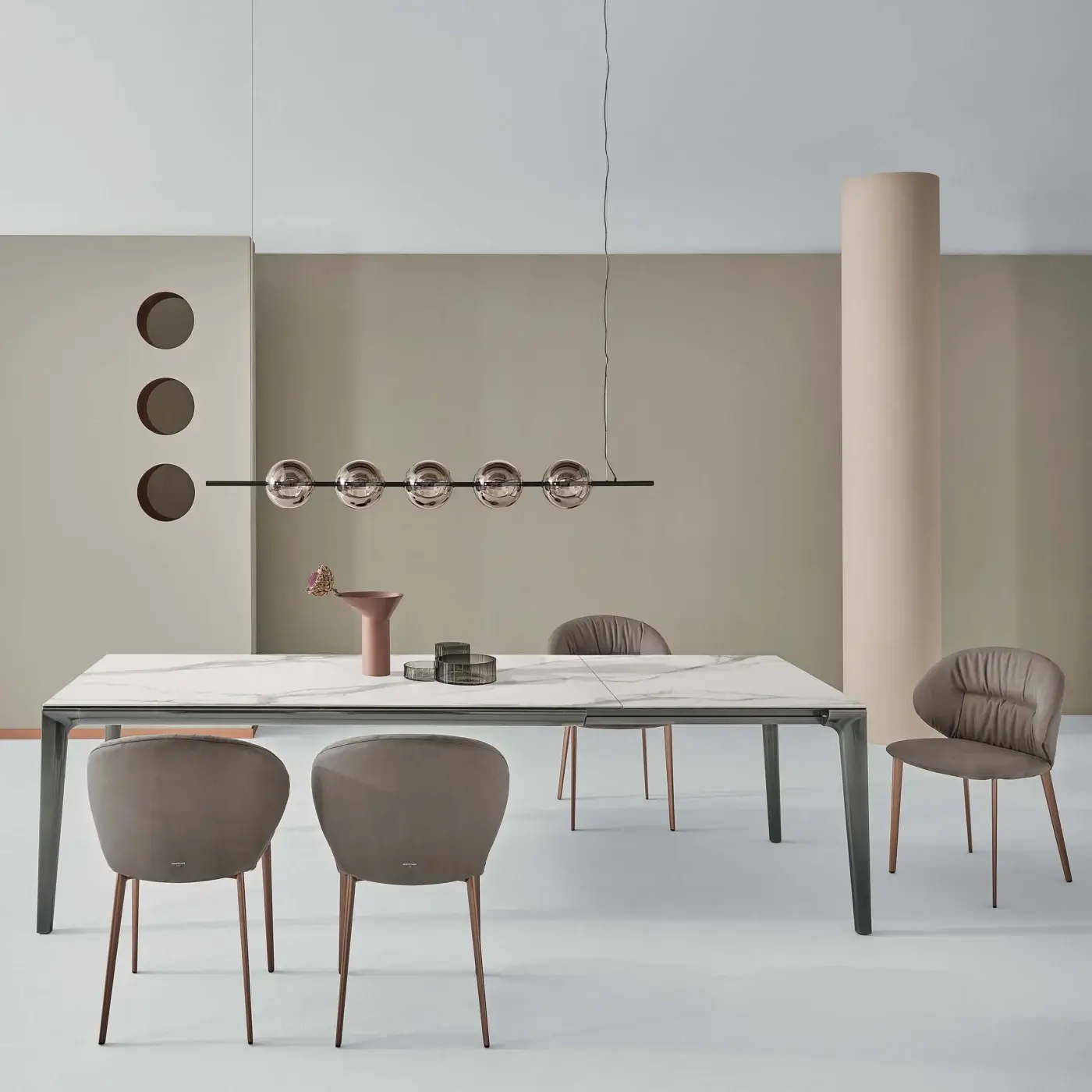 Superior Bontempi Duke rectangular extendable table with white marble-pattern tabletop and dark gray metal frame built with copper-toned legs