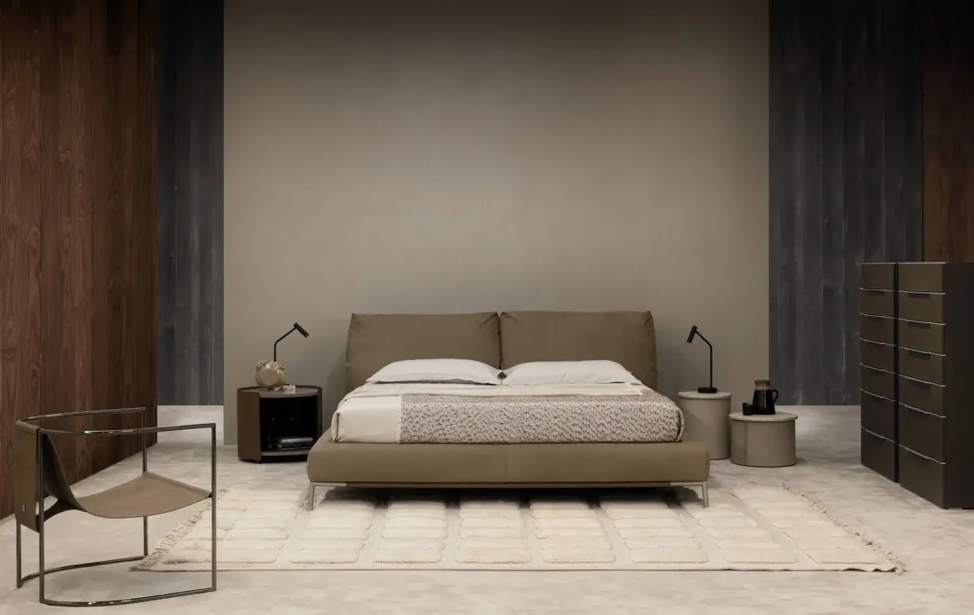 Harmonious Cierre1972 Chapeau Bed built with muted taupe textile and a reclining headboard for personalized comfort