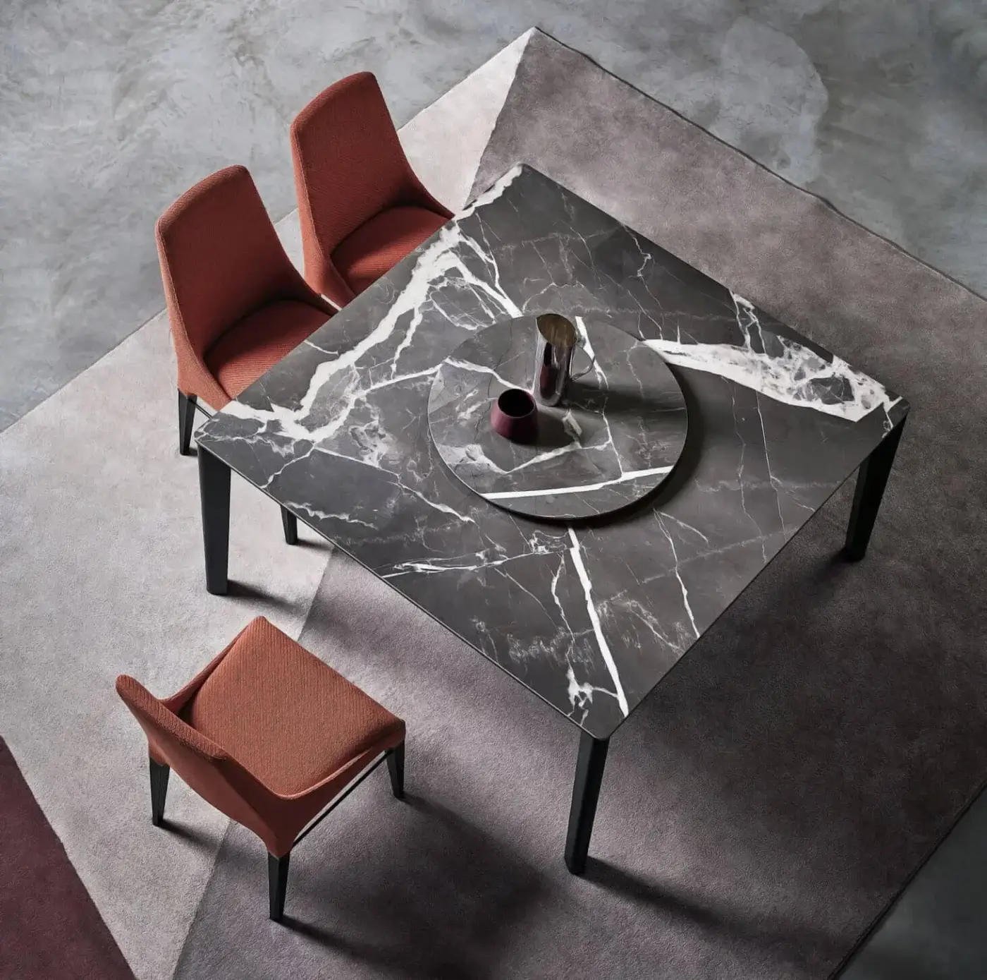Exceptional Bontempi Versus Square table with veined marble tabletop and sleek matte black metal legs in a polished finish