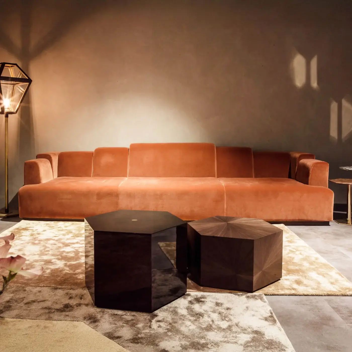Captivating Zanaboni Nouvelle Vague sofa with reddish-brown textured textile and Canaletto walnut-stained wooden base