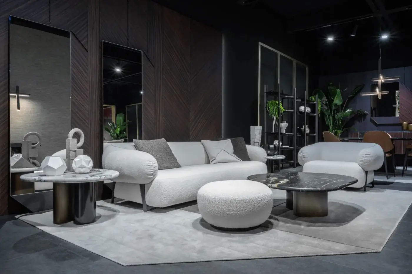 Distinctive Zanaboni Cloud coffee table with a precious marble top displaying striking veining and a polished glossy finish crafted in Italy