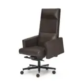 Distinguished 4 Mariani Inca armchair with soft leather upholstery and polished die-cast aluminum swivel base crafted in Italy