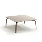 Superior Roberti Rattan Key West coffee table with powder-coated aluminum in matte tan Cipria finish and contemporary design
