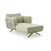 Distinctive Roberti Rattan chaise longue crafted in Italy with woven Oval Trendyrope, stainless steel, aluminum and light beige matte cushions