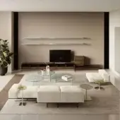 Exceptional Tonelli Design chaise lounge with blockboard support and stratified extra clear glass, upholstered in off-white fabric with green-tinted legs