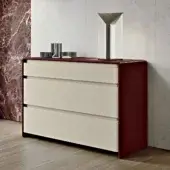 Exclusive Turri Zero dresser with rounded drawers in glossy lacquered off-white wood and dark red leather panels with platinum metal details