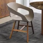 Superior Casamania Vad armchair with light beige fabric upholstery and high-end wood base in a matte finish