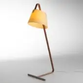 Superior Horm Numero 3 floor lamp with leaning angular frame in medium-tone brown wood and light beige fabric lampshade