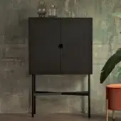 Superior Bontempi Madison bar cabinet crafted with wood in a matte dark finish and clear glass shelving