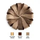 Brisa - Walnut/oak wood body - Polished brass time signals & hands