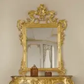 Superior Modenese Royal Blend mirror with sculpted golden wood frame and ornate floral motifs in glossy finish
