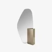 Stele Mirror