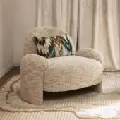 Ama Lounge Chair