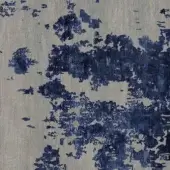 Exclusive Rugiano Atic rug crafted in gray wool and viscose with vertically aligned navy patterns