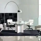 Distinguished 4 Mariani De-Symetria table with extra-clear tempered glass and light-toned varnished glass base crafted in leather detailing
